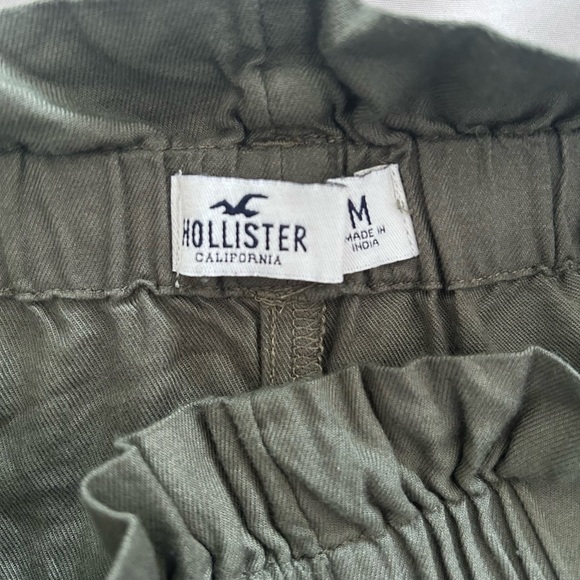 Hollister Green Ultra High Rise Flowy Shorts with Belt Size Medium - Picture 3 of 6